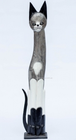 Деревянная статуэтка серо-белой кошки на подставке (100, 80 и 60 см)